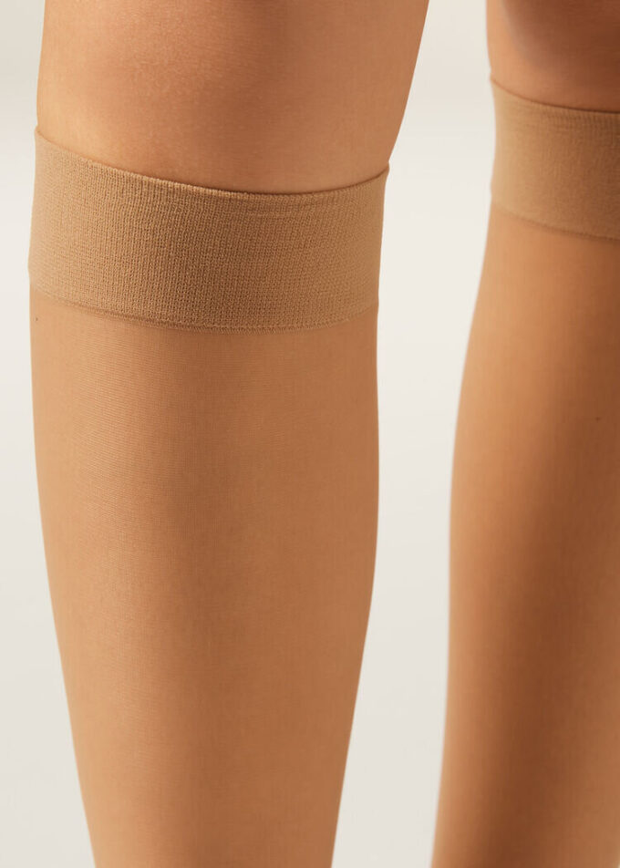 Ciorapi până la genunchi Comfort Cuff de 20 denari Ciorapi până la genunchi Comfort Cuff de 20 denari