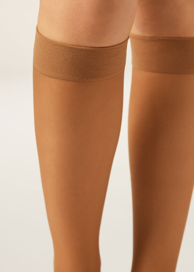 Ciorapi până la genunchi Comfort Cuff de 20 denari Ciorapi până la genunchi Comfort Cuff de 20 denari