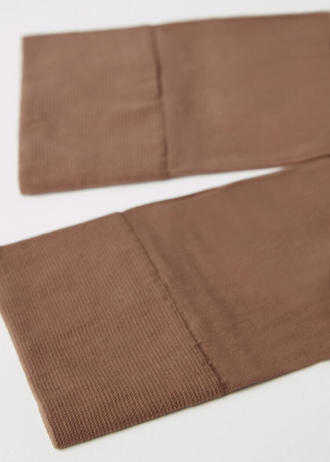Ciorapi semi-opaci din Microfiber de 30 denari Ciorapi semi-opaci din Microfiber de 30 denari