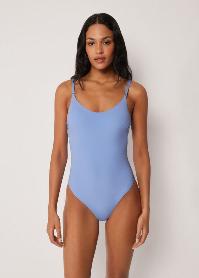 Costum de baie clasic dintr-o singură piesă, croială premium Costum de baie clasic dintr-o singură piesă, croială premium