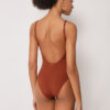 Costum de baie clasic dintr-o singură piesă, croială premium Costum de baie clasic dintr-o singură piesă, croială premium