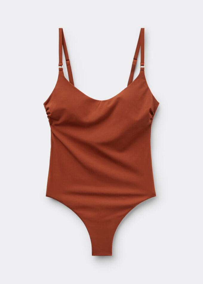 Costum de baie clasic dintr-o singură piesă, croială premium Costum de baie clasic dintr-o singură piesă, croială premium