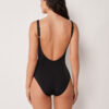Costum de baie întreg, cu efect de slăbire, drapaj elegant Costum de baie întreg, cu efect de slăbire, drapaj elegant