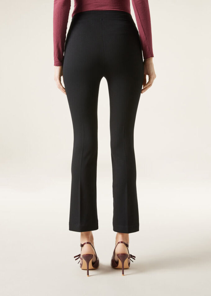 Pantaloni croiți evazați Pantaloni croiți evazați