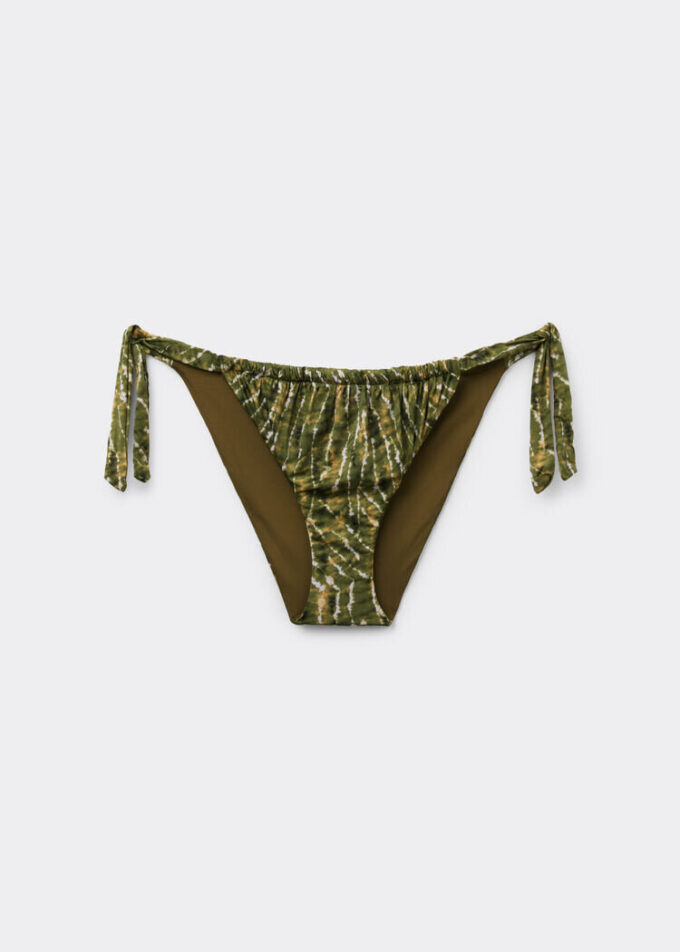 Slip de baie cu legături, în stil tie-dye natural Slip de baie cu legături, în stil tie-dye natural