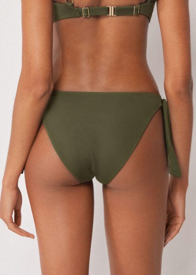 Slip de baie cu șnururi Premium Sculpt Slip de baie cu șnururi Premium Sculpt