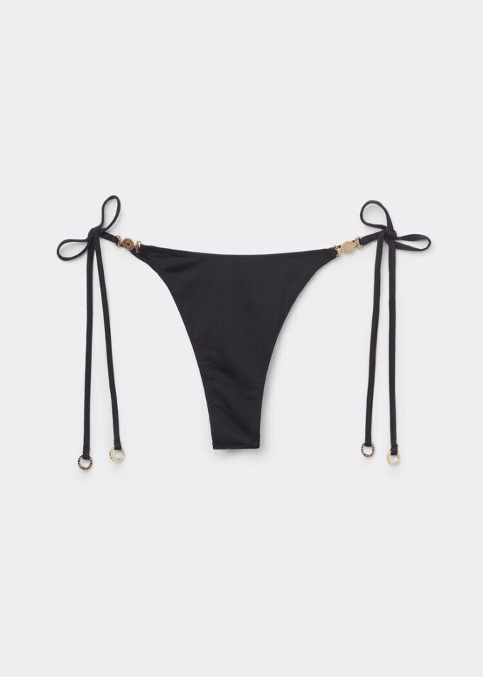 Slip de baie Tanga cu croială minimalistă Slip de baie Tanga cu croială minimalistă