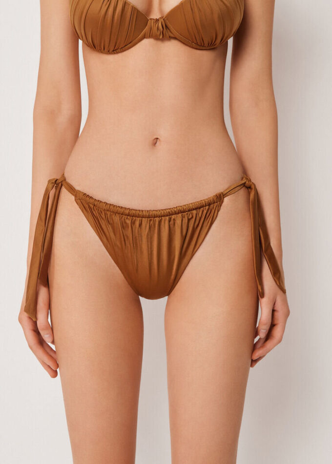 Slip de bikini cu slipuri cu șnur lateral din satin lucios