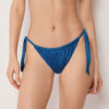 Slip de bikini cu slipuri cu șnur lateral din satin lucios