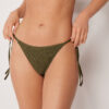 Slip de bikini cu valuri șifonate Slip de bikini cu valuri șifonate