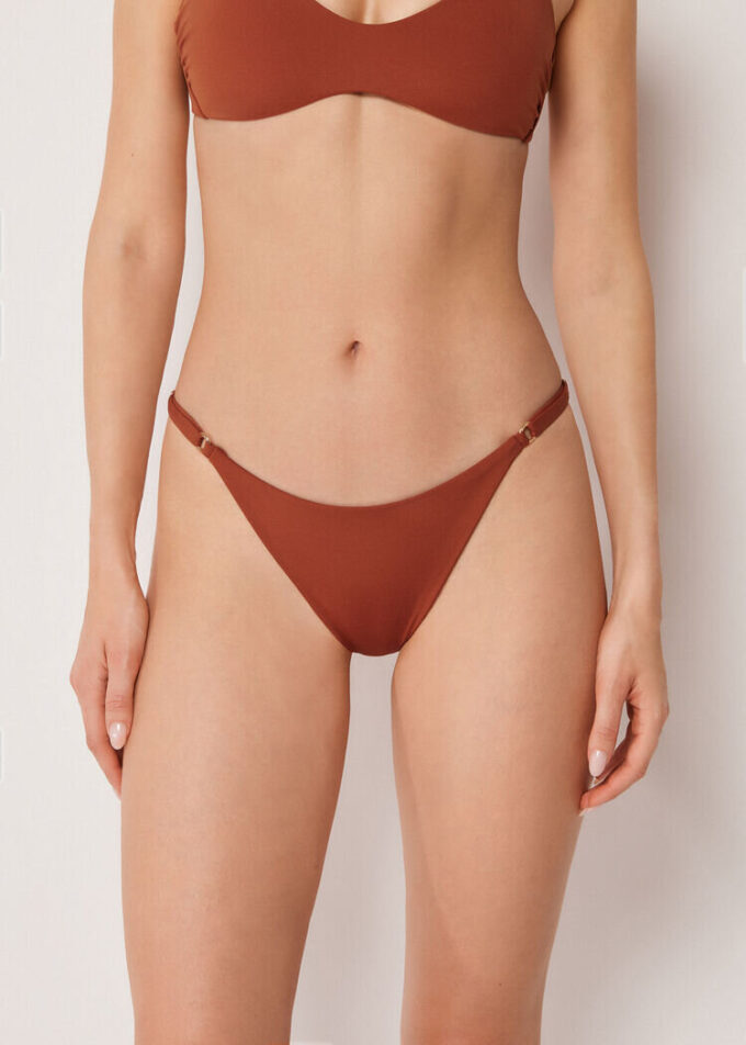 Slipuri braziliene cu talie înaltă, croială premium Slipuri braziliene cu talie înaltă, croială premium