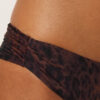 Slipuri de bikini braziliene cu imprimeu animalier închis Slipuri de bikini braziliene cu imprimeu animalier închis