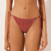 Slipuri de bikini braziliene din satin Slipuri de bikini braziliene din satin