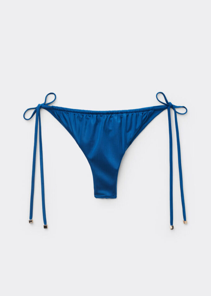Slipuri de bikini braziliene din satin Slipuri de bikini braziliene din satin