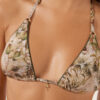 Top de bikini cu topuri triunghi cu frunziș tropical
