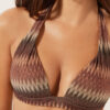 Top de bikini cu topuri triunghiulare cu pernițe și model Chevron auriu Top de bikini cu topuri triunghiulare cu pernițe și model Chevron auriu