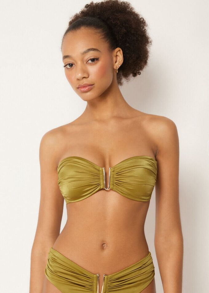 Top de bikini tip bandeau din satin lucios Top de bikini tip bandeau din satin lucios
