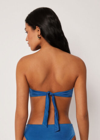 Top de bikini tip bandeau din satin lucios