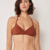 Top de bikini triunghiular cu cupe căptușite, croială premium Top de bikini triunghiular cu cupe căptușite, croială premium