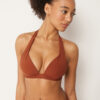 Top de bikini triunghiular cu cupe căptușite, croială premium Top de bikini triunghiular cu cupe căptușite, croială premium