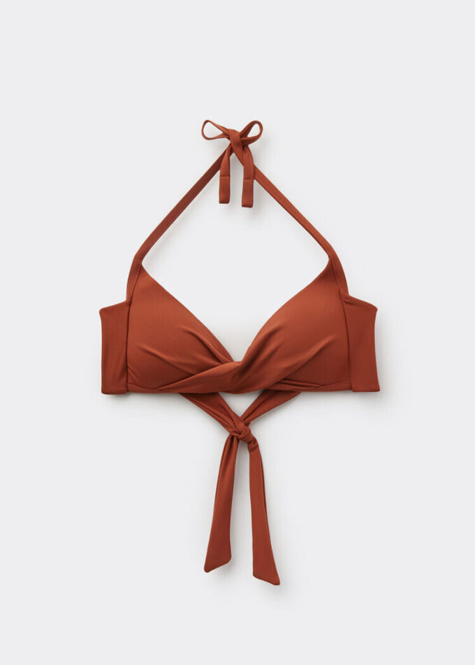 Top de bikini triunghiular cu cupe căptușite, croială premium Top de bikini triunghiular cu cupe căptușite, croială premium