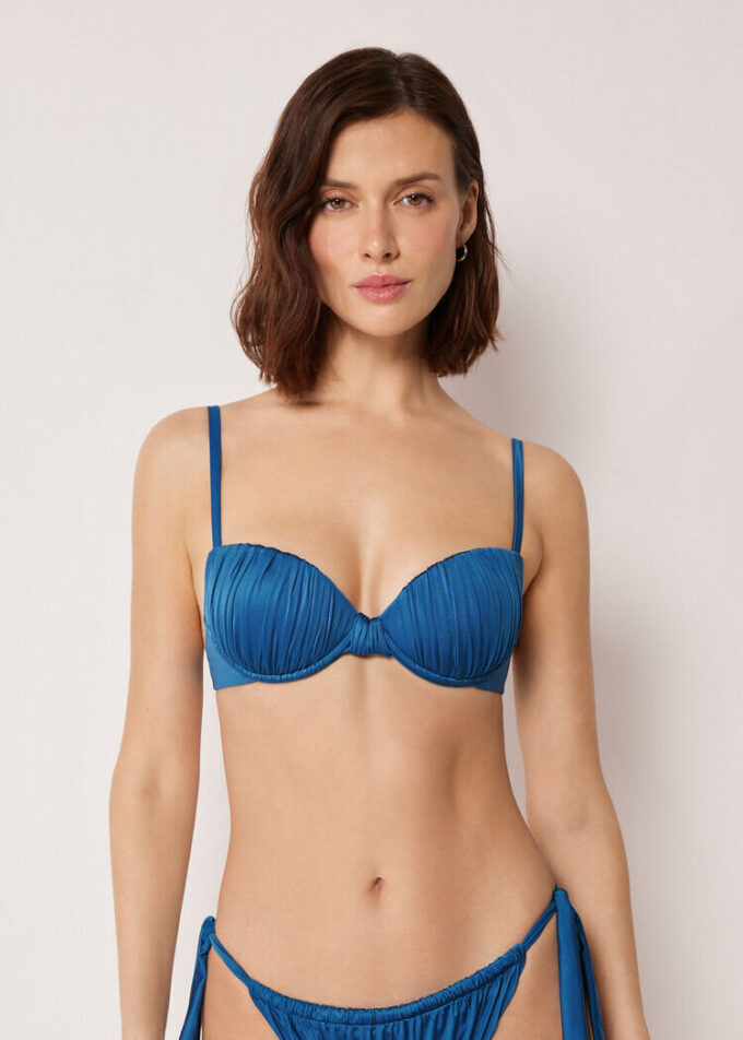 Topuri de bikini push-up cu pernițe din satin lucios Topuri de bikini push-up cu pernițe din satin lucios