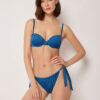 Topuri de bikini push-up cu pernițe din satin lucios Topuri de bikini push-up cu pernițe din satin lucios